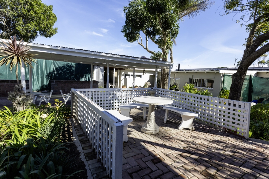 Commercial Property for Sale in East Bank Eastern Cape